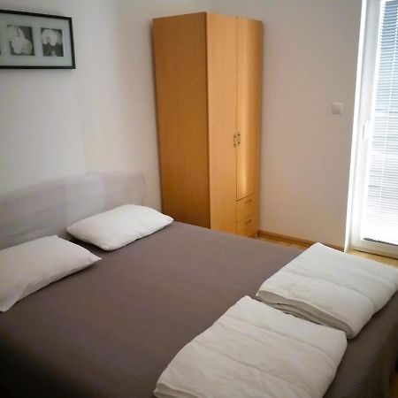Villa Dobra Family Apartments Vir Eksteriør bilde