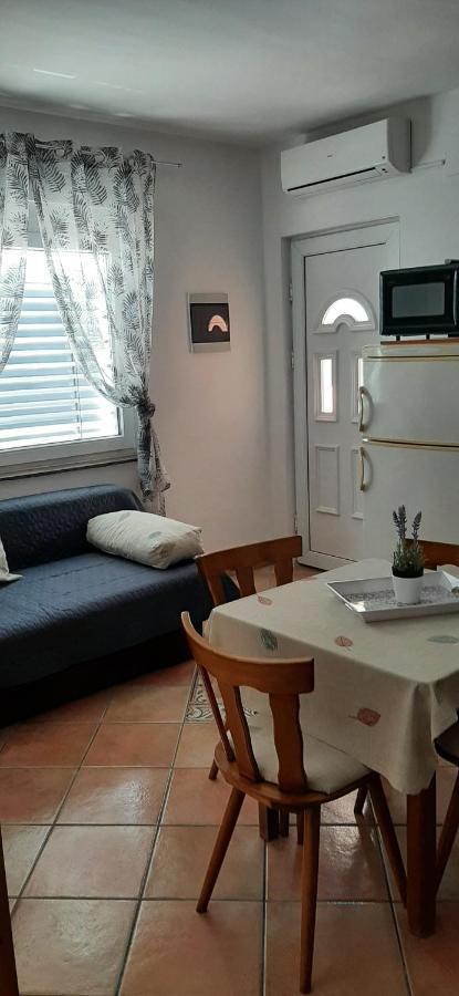 Villa Dobra Family Apartments Vir Eksteriør bilde