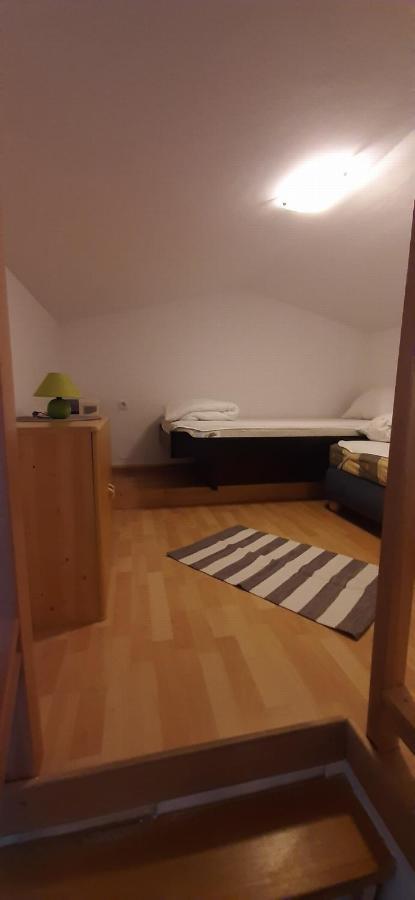 Villa Dobra Family Apartments Vir Eksteriør bilde