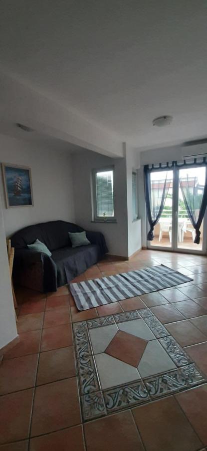 Villa Dobra Family Apartments Vir Eksteriør bilde