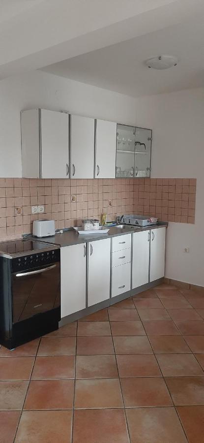 Villa Dobra Family Apartments Vir Eksteriør bilde