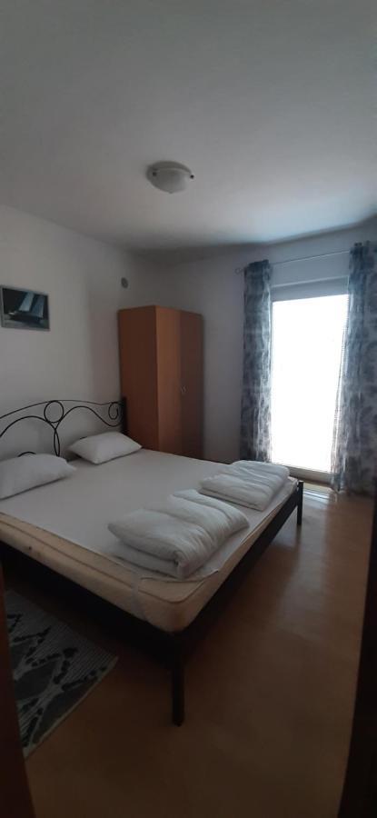Villa Dobra Family Apartments Vir Eksteriør bilde